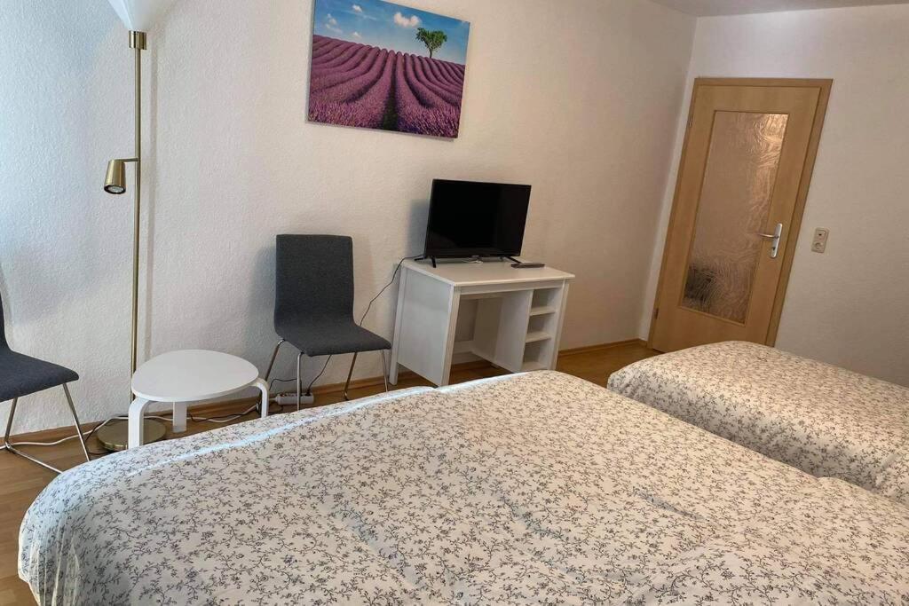 Beste Lage In Rostock: 2-Zimmerwohnung Mit Balkon Im 1.Og Buitenkant foto